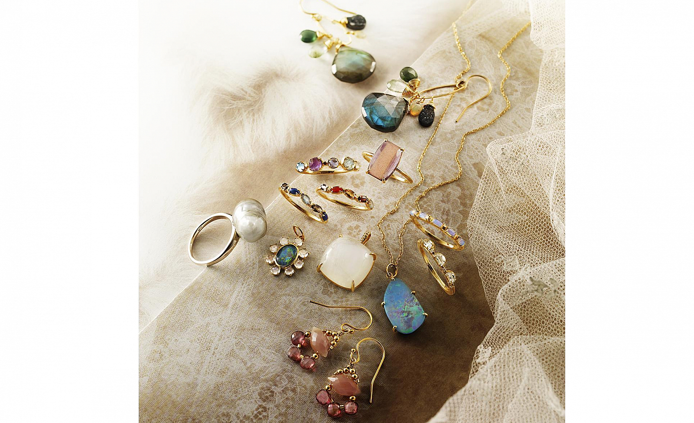 正社員登用あり 時代感覚のあるファッションジュエリー 未経験okのジュエリー販売スタッフを募集 Twc