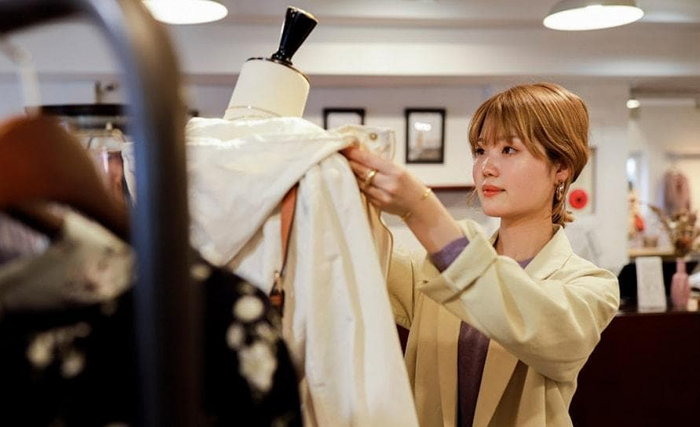 Urban Research 販売スタッフ募集 私服ok 交通費支給 賞与あり Twc