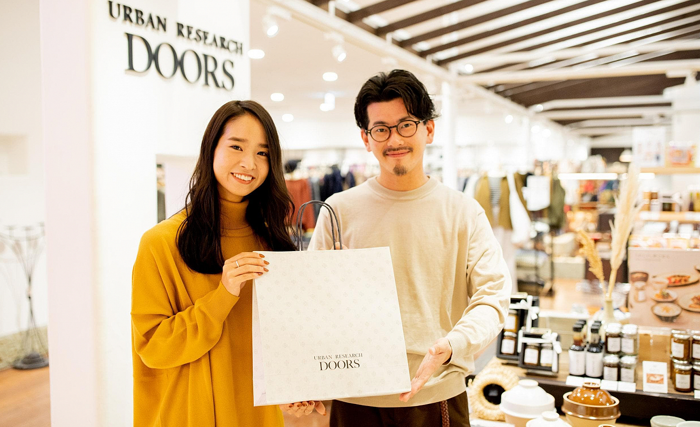 Urban Research Doors 販売スタッフ募集 レギュラー勤務できる方大歓迎 Twc