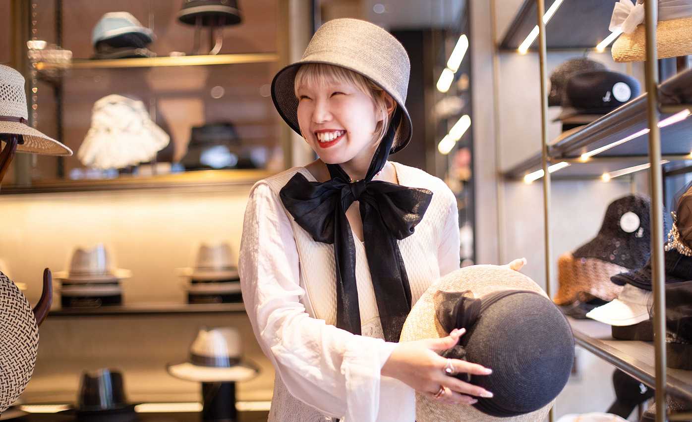帽子屋CA4LAで接客・販売スタッフ募集｜男女20代～30代のスタッフが 