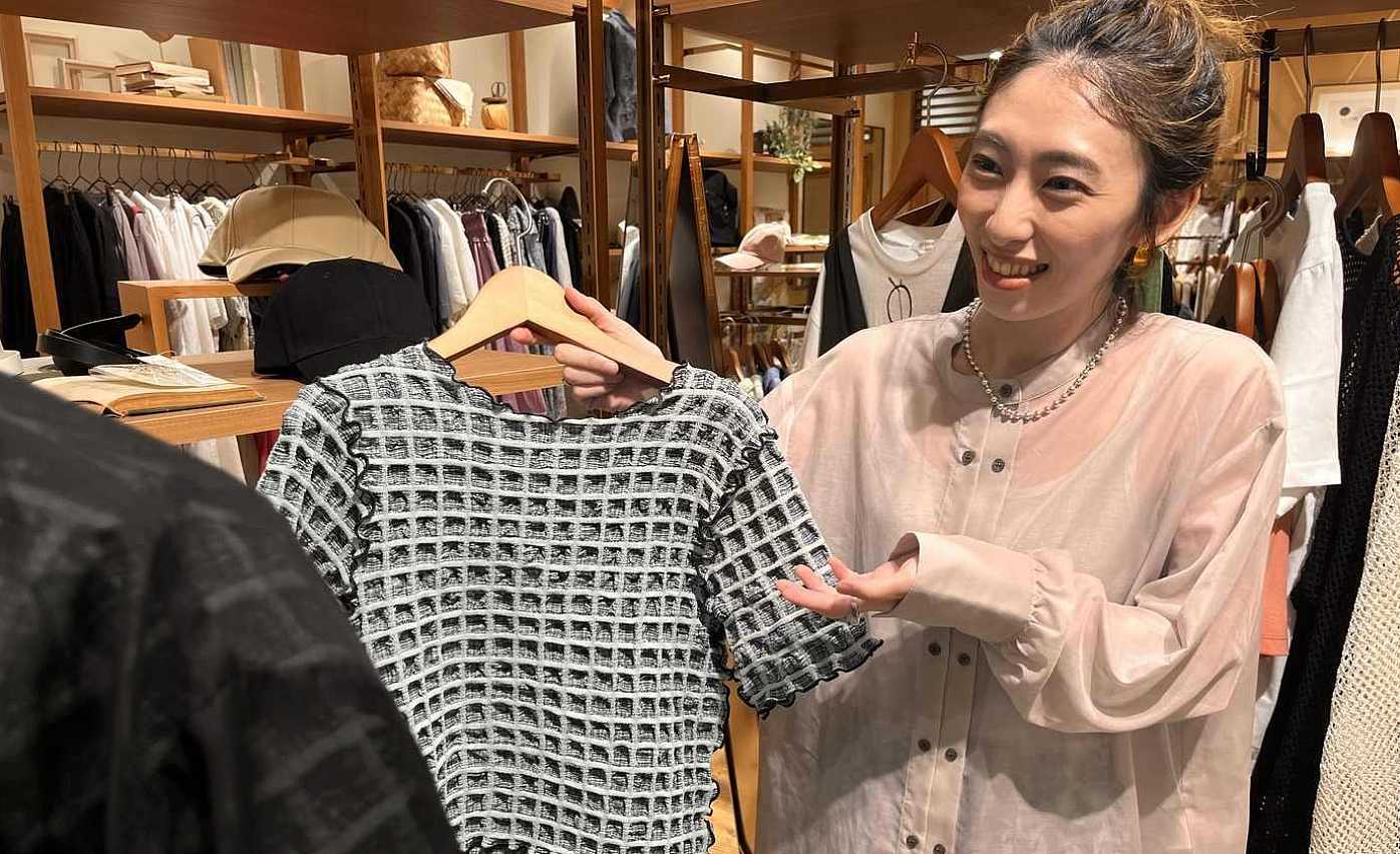 ☆おみ販売☆フォロー割はアパレルのみです 様　2台 アパレルメーカー／大阪・東京｜レディースファッション5